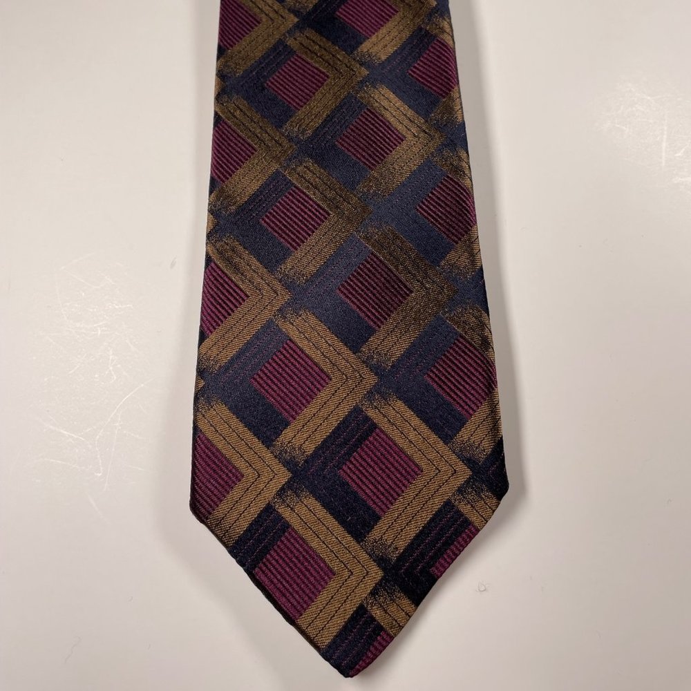EUC Silk Gucci Tie In Burgundy, Gold & Black Geometric Diamond Pattern